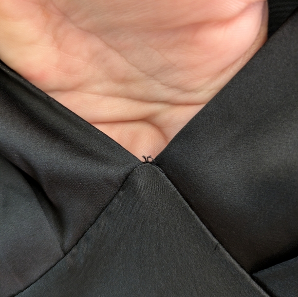 Keepsake Own It Black Satin Gown Size M - Picture 5 of 10